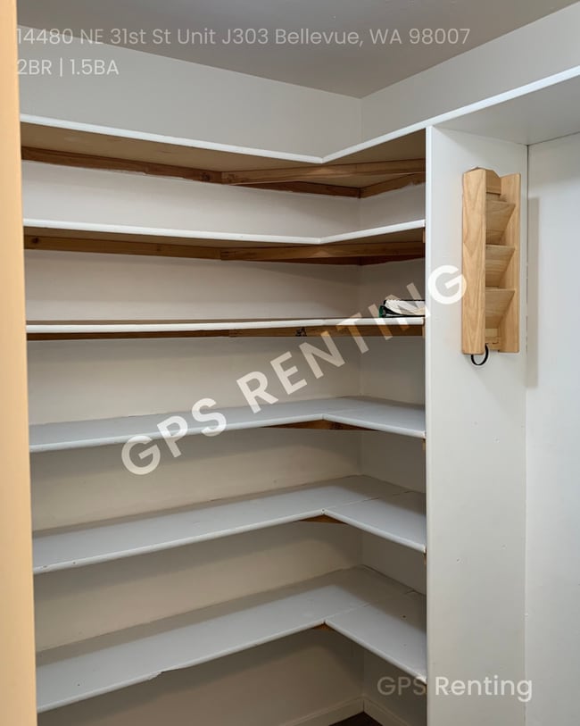 Building Photo - Just Steps from Microsoft – Spacious 2 Bed...