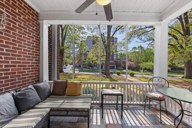 Building Photo - 500 Queens Rd