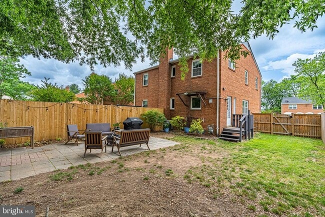 Building Photo - 4113 Usher Ave