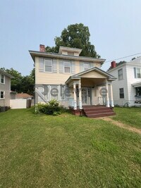 Building Photo - 218 Hamilton Ave