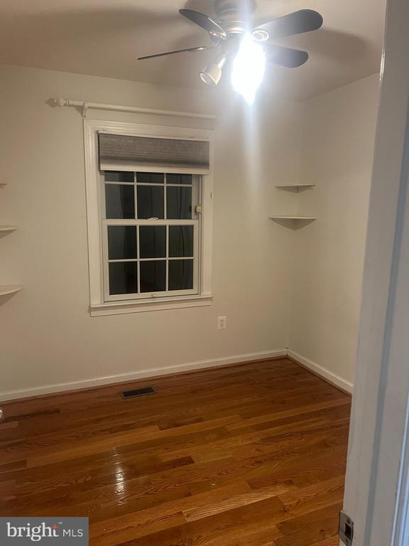 Building Photo - 14432 Four Chimney Dr