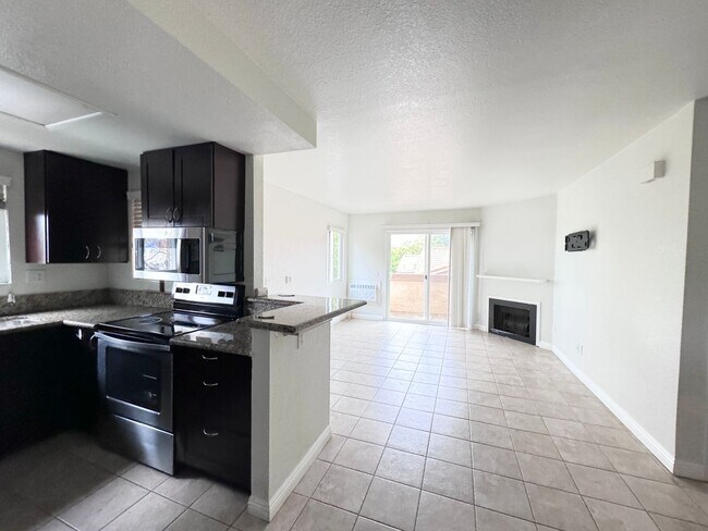 Building Photo - 207 Woodland Pkwy