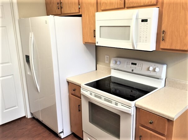 Building Photo - 11 Escapade Lane