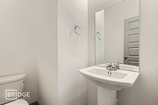 Building Photo - OXFORD-33135 Oak Heights Place, Magnolia, ...