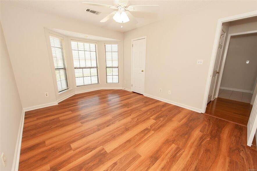 Building Photo - 6517 Gloucester Mews