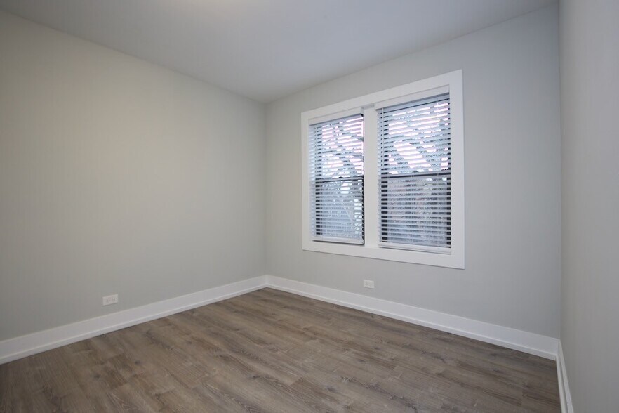 Building Photo - 1128 Maple Ave