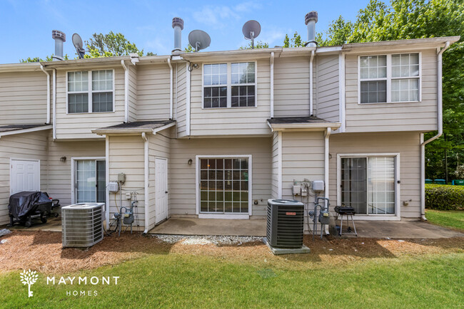 Building Photo - 948 Redwood Dr NW