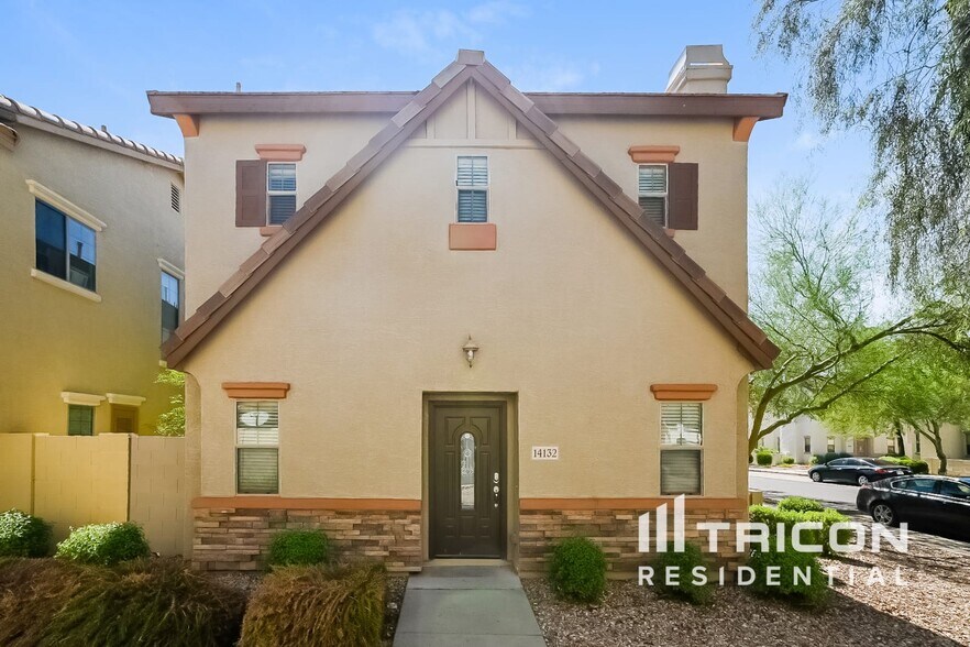 Primary Photo - 14132 W Country Gables Dr
