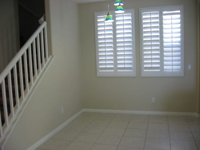 Building Photo - Beautiful, Spacious Four Bedroom + Loft Ho...