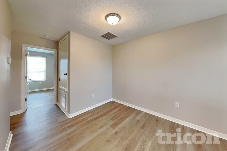 Building Photo - 10027 RoseMary Leaf Ln