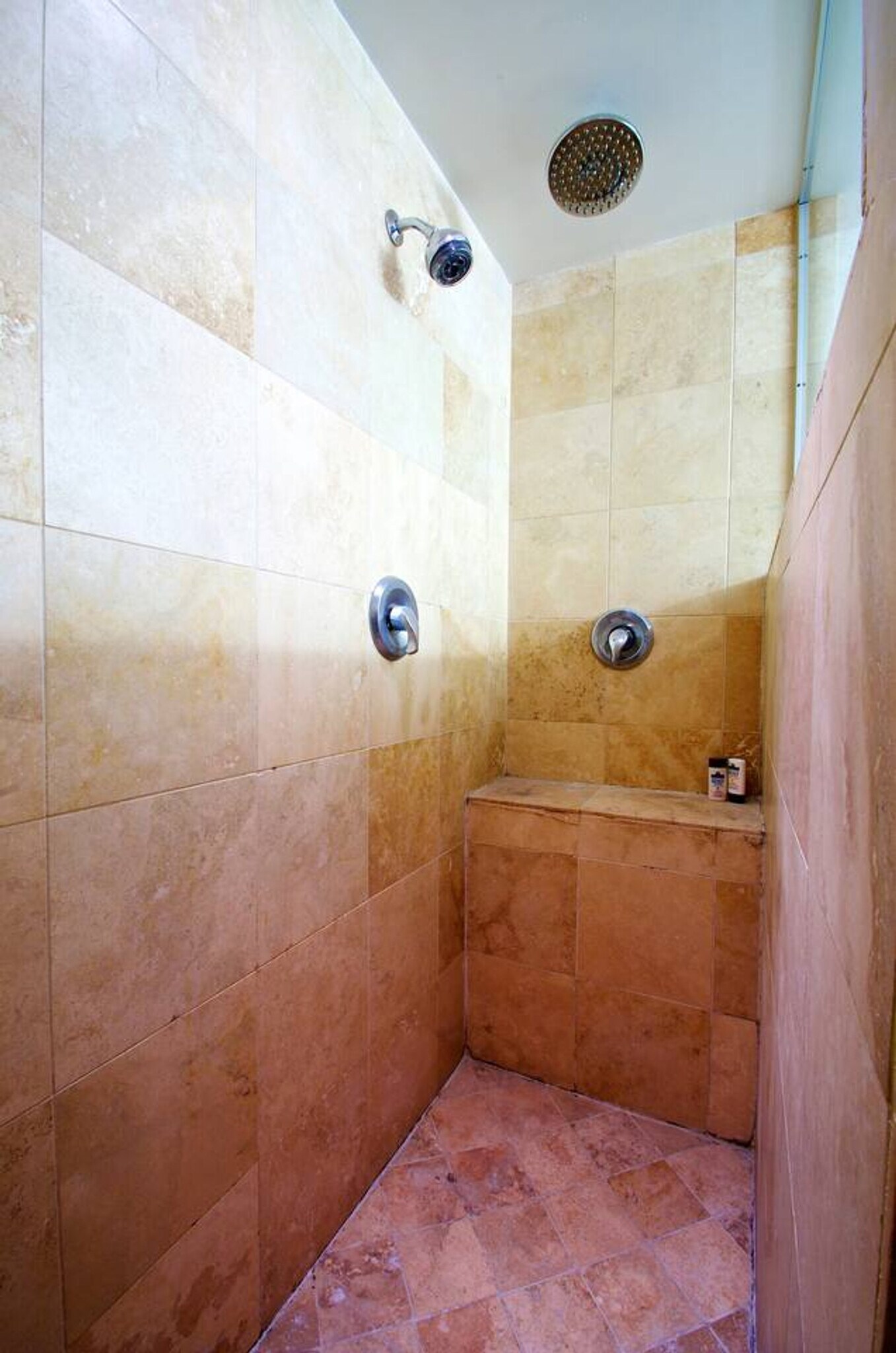 Building Photo - 1541 N Milwaukee Ave