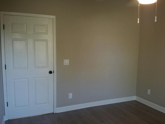Building Photo - 700 Ironwood Dr