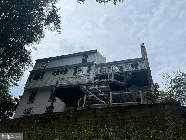 Building Photo - 216 Stern Cove