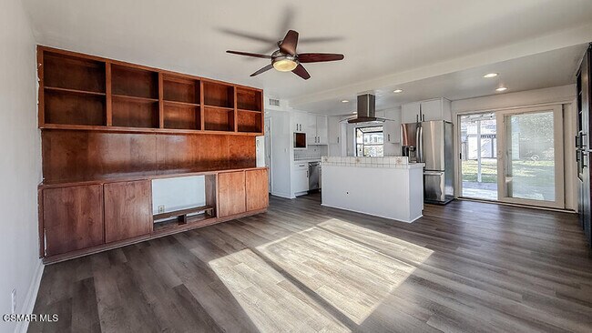 Building Photo - 2036 Brentwood St