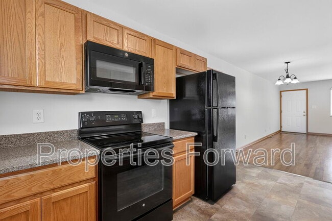 Building Photo - 3127 Thomas Ave