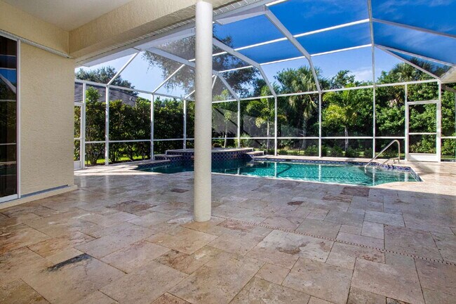 Building Photo - Rarely available executive home in The Hammocks is ready to rent on a long-term lease.