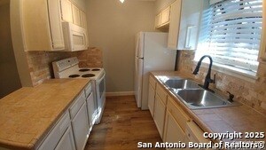 Building Photo - 4212 Medical Dr