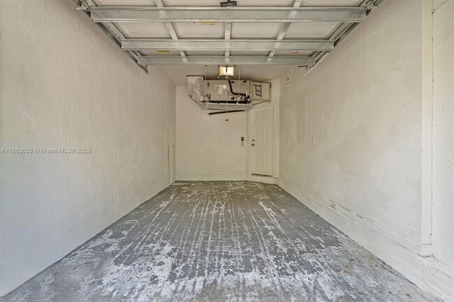 Building Photo - 623 NE 21st Terrace