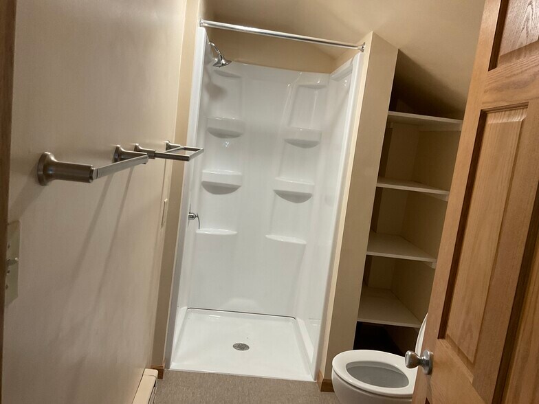 Bathroom - 2121 Cameron Ave