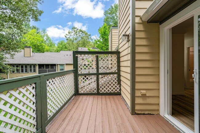 Building Photo - 403 Broad Leaf Cir
