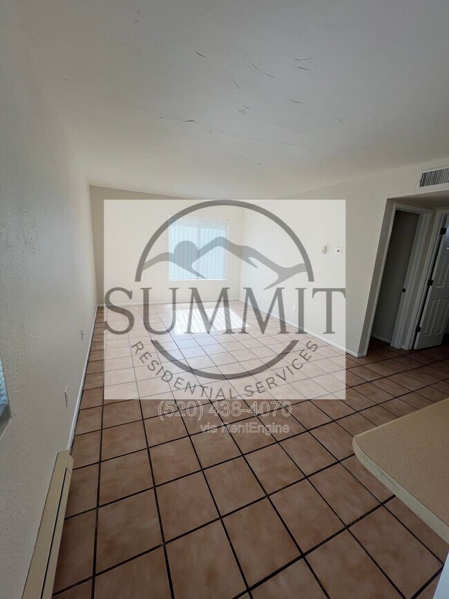 Building Photo - 926 N Belvedere Ave