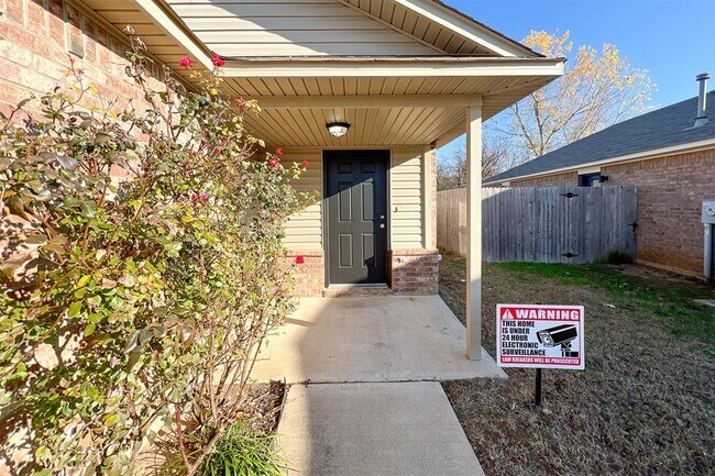 Building Photo - 7802 Bennie Terrace