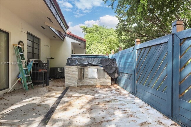 Building Photo - 12371 SW 94th Terrace