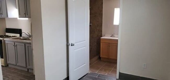 Building Photo - 7182 Ponce Dr