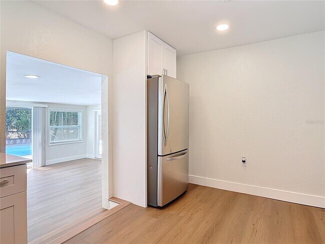Building Photo - 1415 Frances Dr