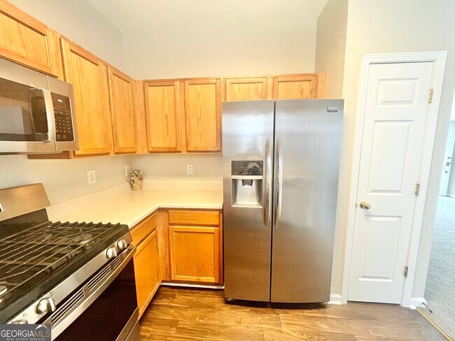 Building Photo - 4713 Autumn Rose Trail