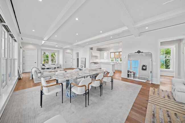 Building Photo - 5525 Jimmy Buffett Mem Hwy