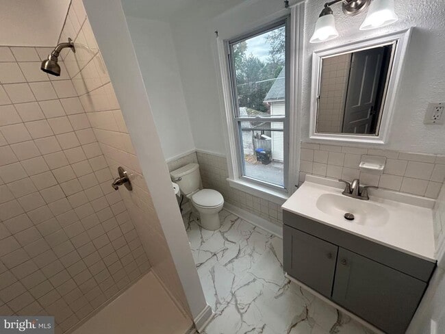 Building Photo - 3517 Rutherford St