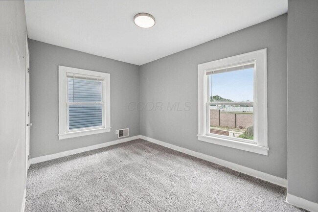 Building Photo - 1025 Howard St