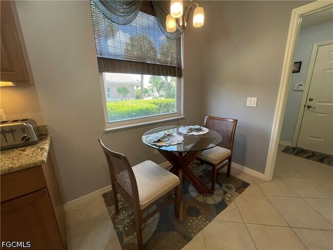Building Photo - 10630 Camarelle Cir
