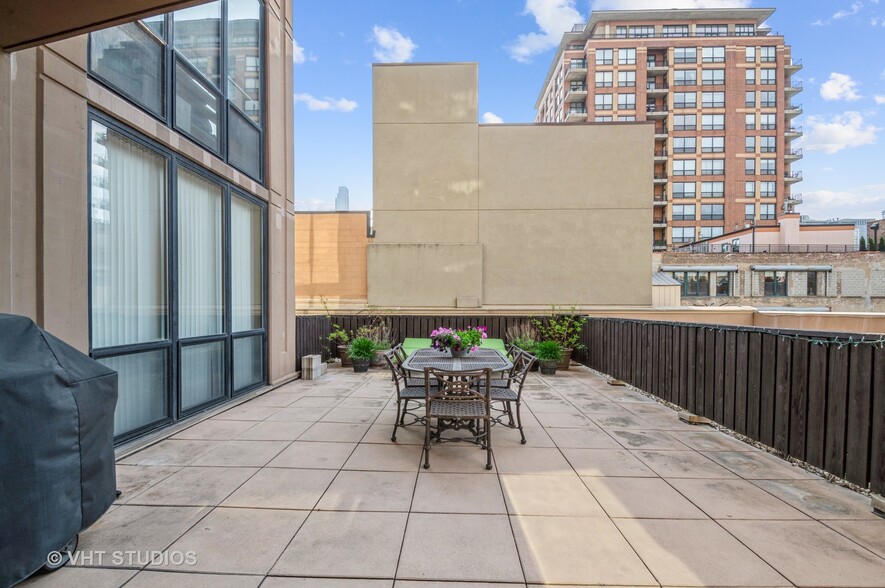 Building Photo - 435 W Erie St