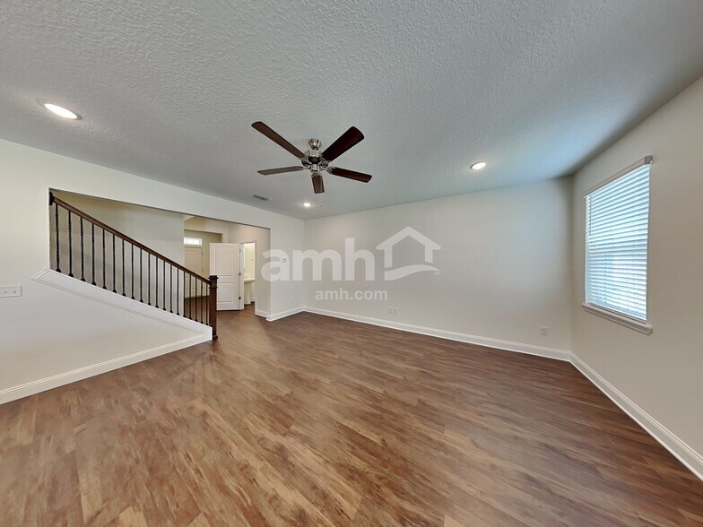 Building Photo - 154 Elcano Ln