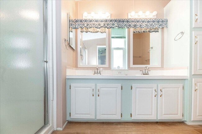 Building Photo - 2138 Cypress Cross Dr