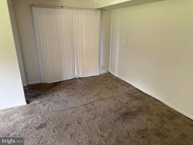 Building Photo - 4193 Meadowland Ct