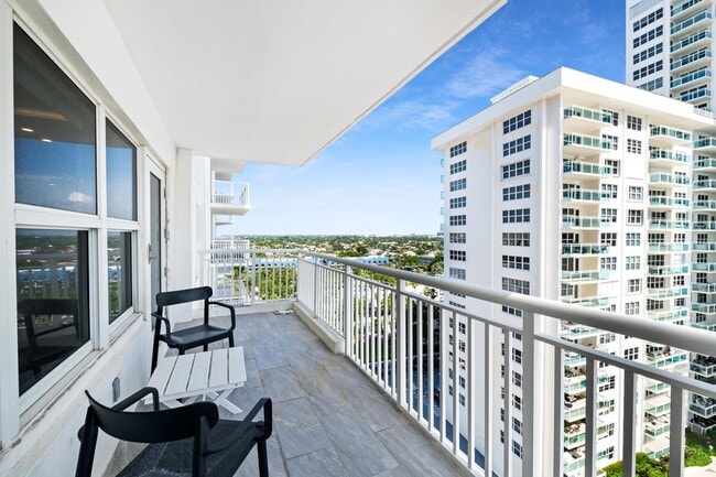 Building Photo - 3850 Galt Ocean Dr
