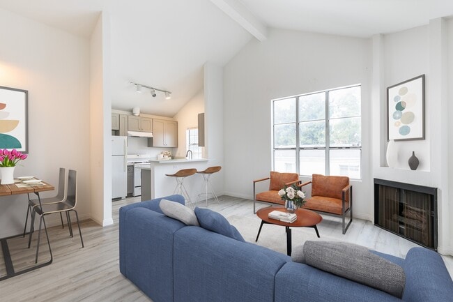 Primary Photo - 2452 S Centinela Ave