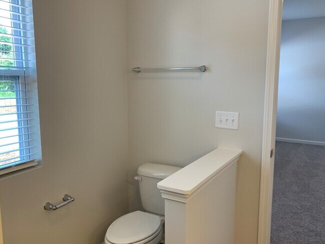 Building Photo - 5712 Oakgate Dr