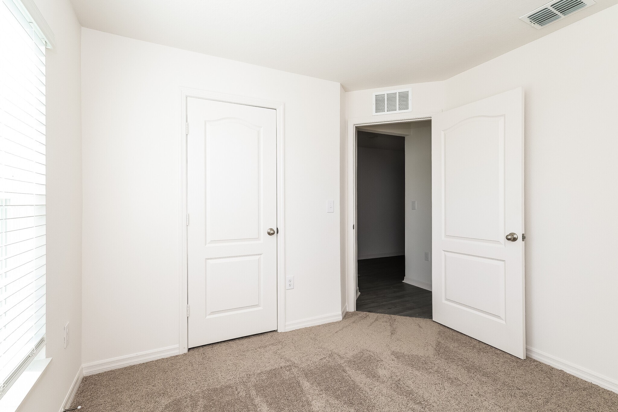 Building Photo - 149 Big Black Dr