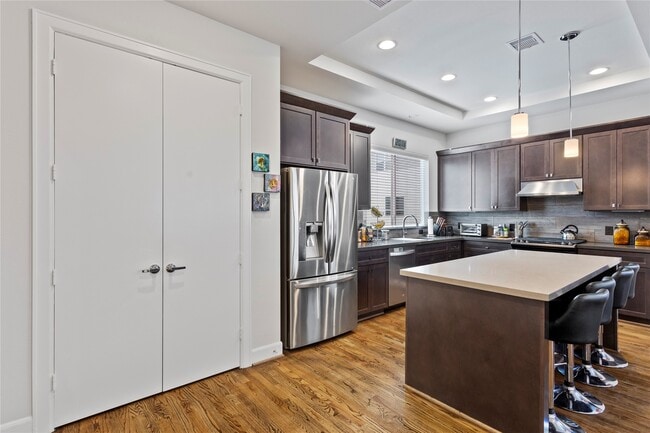 Building Photo - 317 Eado Park Cir