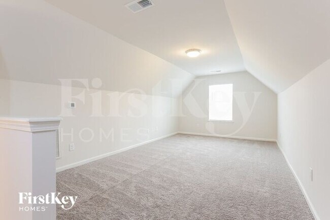 Building Photo - 426 Stonefence Dr