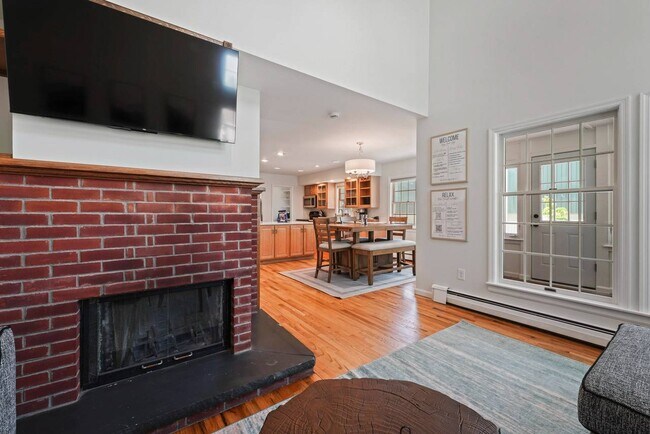 Building Photo - 1439 NY-9P