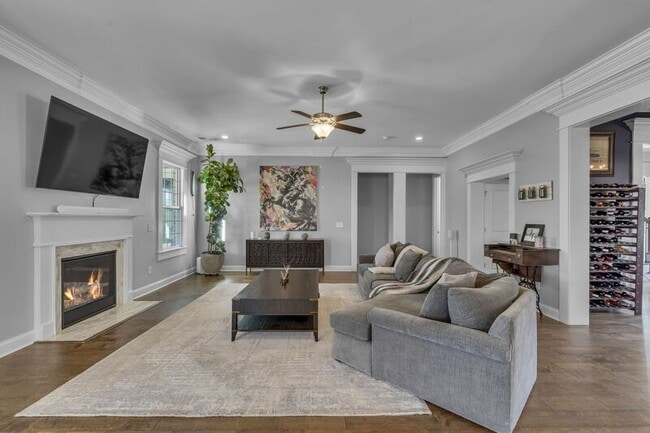 Building Photo - 333 Merrydale Dr