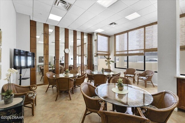 Building Photo - 2947 S Atlantic Ave