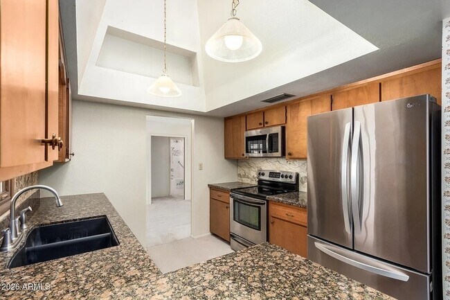 Building Photo - 650 E Malibu Dr