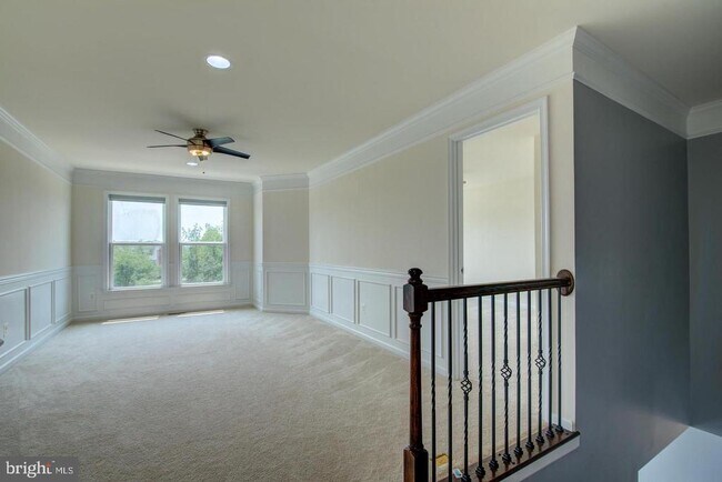 Building Photo - 42262 Knotty Oak Terrace