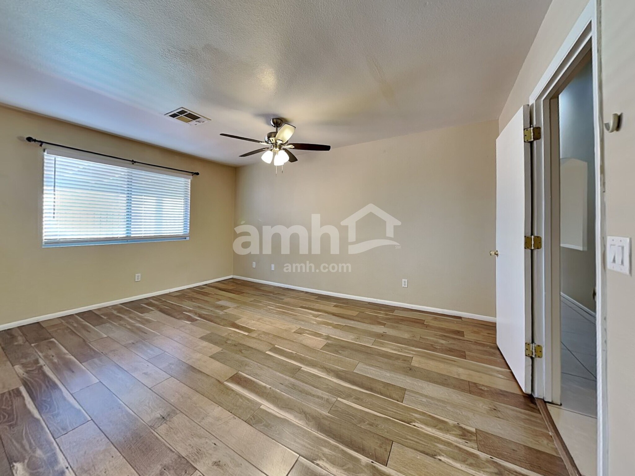 Building Photo - 8508 W Hazelwood St